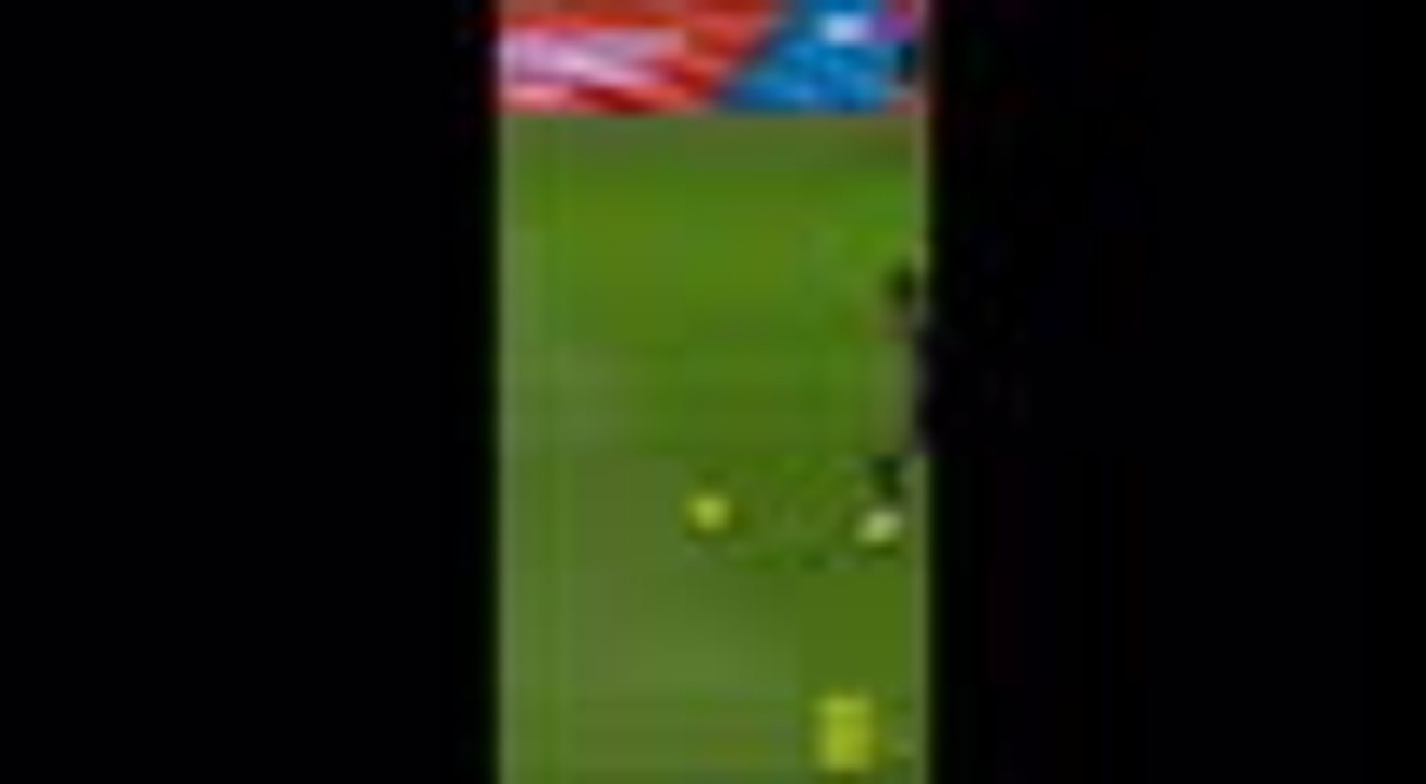 Choupo-Moting's almost impossible miss for PSG