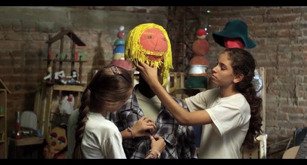 La inocencia de la araña - Trailer oficial - Con Juan Gil Navarro