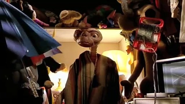 E.T. The Extra-Terrestrial Movie (1982) - Steven Spielberg