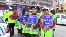 Öğrencilerden trafik uygulaması