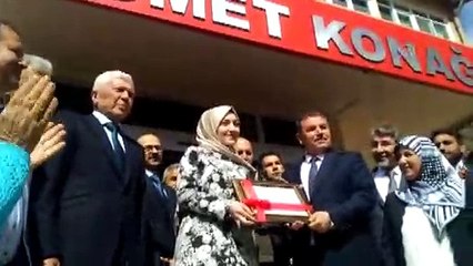 Gülnar'da MHP'li Alpaslan Ünüvar mazbatasını aldı - MERSİN