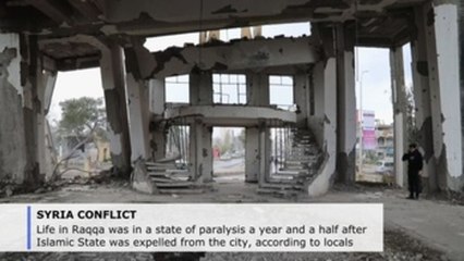 Life among the ruins of IS' former de facto Syrian capital