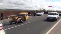 Şanlıurfa'da Minibüs ile Otomobil Çarpıştı 6 Yaralı
