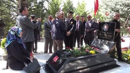 15 Temmuz Şehit Ailesinin Gözyaşı Dinmiyor..."Her Gün Mezarının Başındayız"