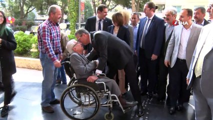 93 yıl önce dedesi başkandı, şimdi koltuğa torunu oturdu