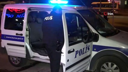 Aracının Bütün Camlarını Kırdılar, Gördüğü Manzara Karşısında Şaşkına Döndü