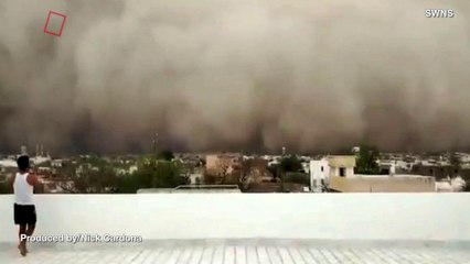 Watch This Incredible Video of a Sandstorm That Engulfed An Entire City