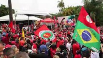 Miles piden liberación de Lula, que cumplió un año de prisión