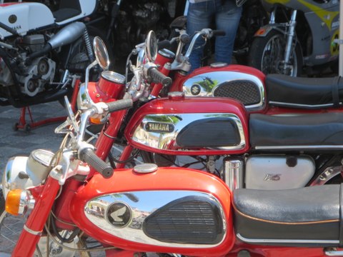 HONDA CD 125 YAMAHA YAS1 125 SUZUKI B120 125 1969