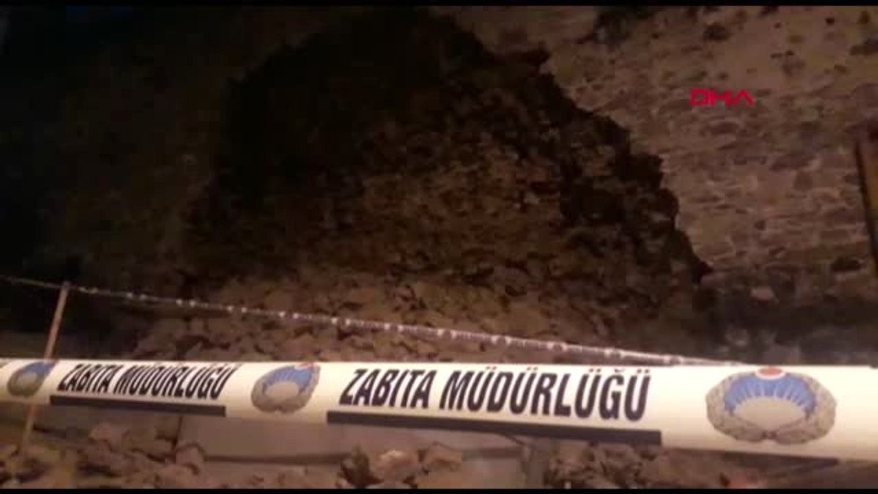 Yıldız Parkı'nın Duvarında Çökme Meydana Geldi