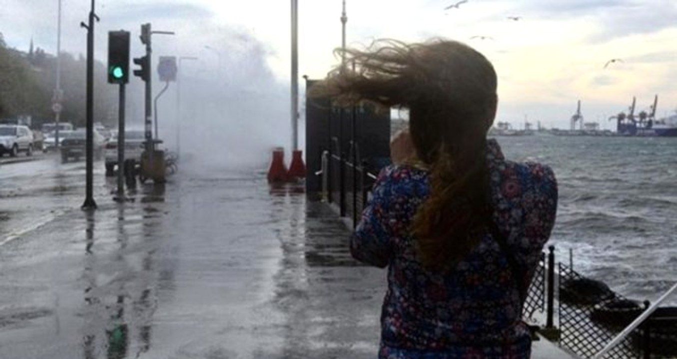 Meteoroloji'den Vatandaşlara Fırtına Uyarısı! Hızı 80 Kilometreyi Bulacak