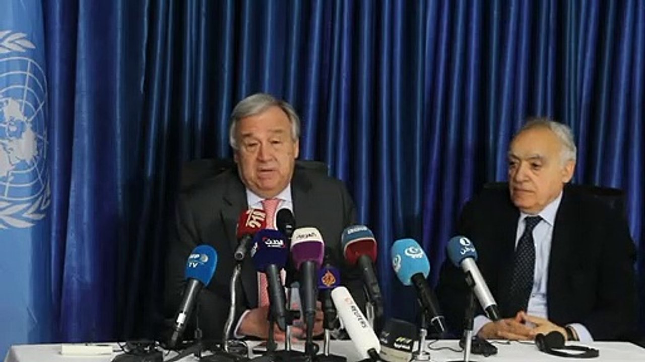 Fuerzas del mariscal Haftar bombardean suburbio de Trípoli