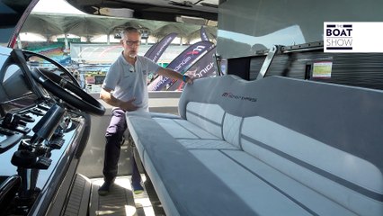 [ITA] CIGARETTE TIRRANNA E ALTRE VELOCISSIME CENTER CONSOLE  - The Boat Show