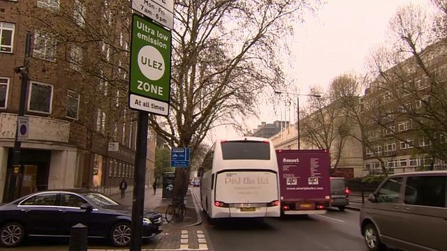 Старикам здесь не место: в центре Лондоне ввели новый сбор для старых машин