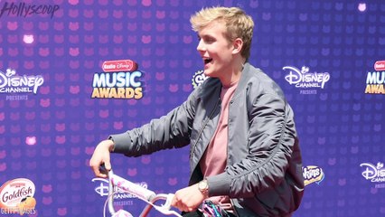 PewDiePie FIRES BACK At Petition Trying To SHUT DOWN His Youtube Channel!