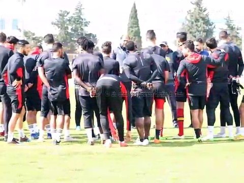 صور الحصة التدريبية للفريق عشية اليوم بالحديقة ب Espérance Sportive de Tunis 01