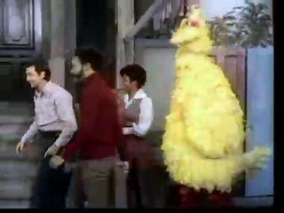 Classic Sesame Street - Big Bird Feels Insecure