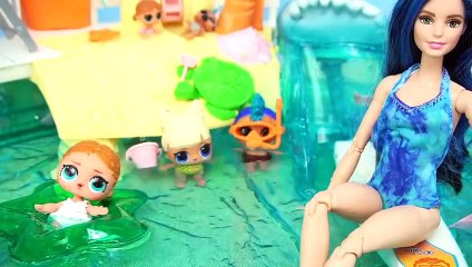 LOL Punk Boi Family Barbie Pool  Routine with LOL Vacay Baby Family | Boomerang