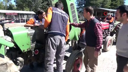 Lisenin hangarında yarım asırlık traktör filosu