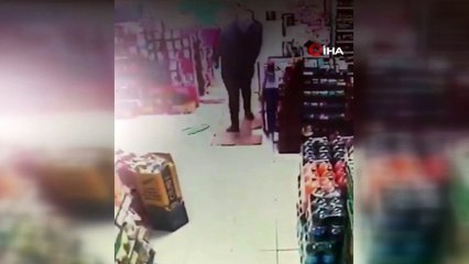 Market çalışanına yakalanan mama hırsızı kamerada