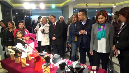 El emeği takılar görücüye çıktı