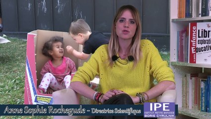 Bébé que fait il ? -  Anne Sophie Rochegude - Institut Petite Enfance Boris Cyrulnik