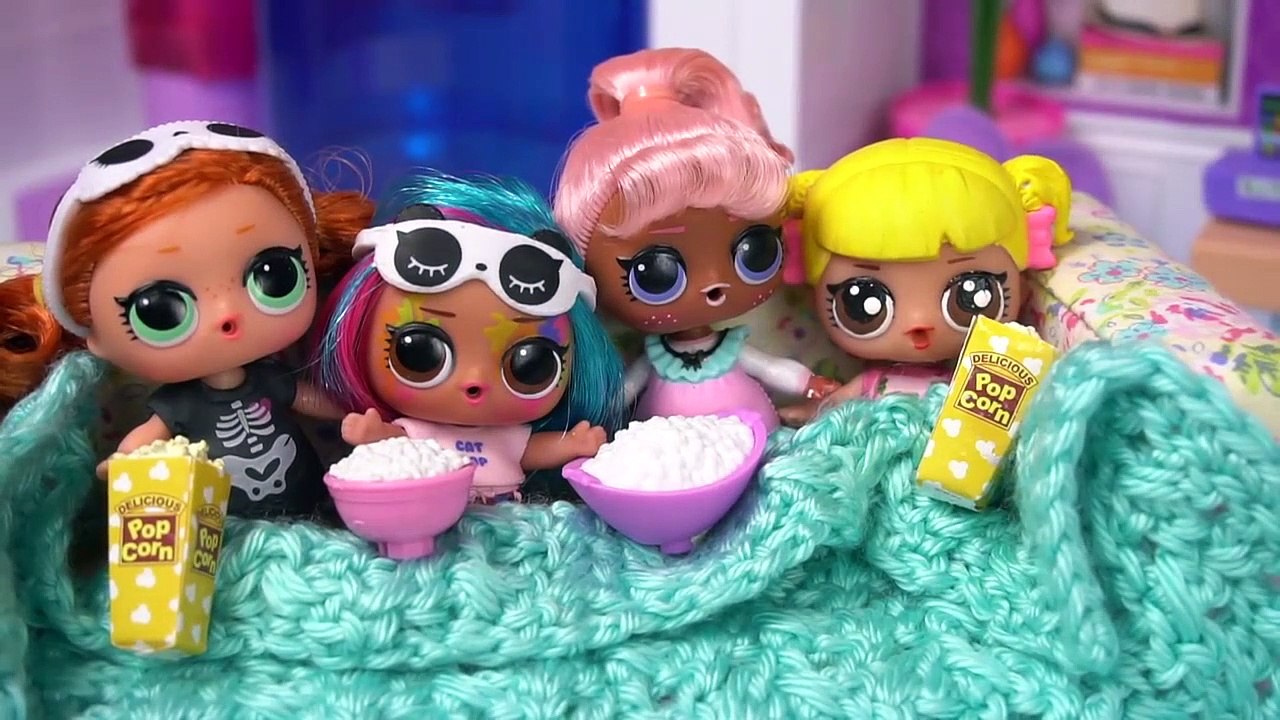 Barbie Doll LOL Family Slumber Party Evening Routine Playdate with Baby Goldie | Boomerang