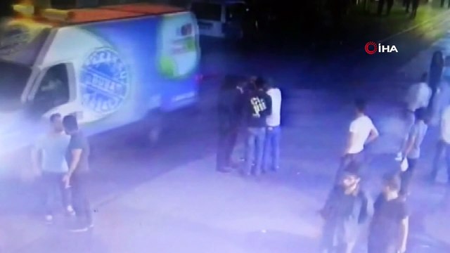 Ölümlü kavgaya müdahale etmediği iddiasıyla yargılanan polisler beraat etti