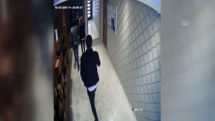 Evden hırsızlık anı güvenlik kamerasına yansıdı - İSTANBUL