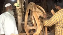 Saharanpur wood artisans struggling to preserves craft, Working at Meagre Wages | Oneindia News