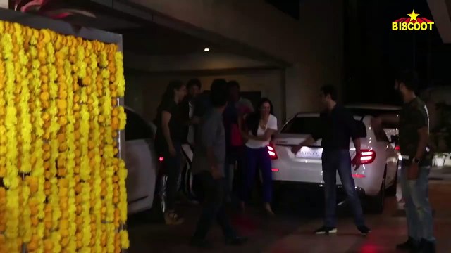 'Kabir Singh' Shahid Kapoor and Kiara Advani Spotted CHILLING After Unveiling Trailer in Bandra.