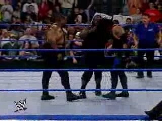 SMACKDOWN Undertaker vs. Matt Striker & Mark Henry