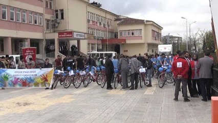 Otizme Dikkati Çekmek İçin Pedal Çevirdiler