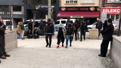 Uyuşturucu satıcıları adliyede