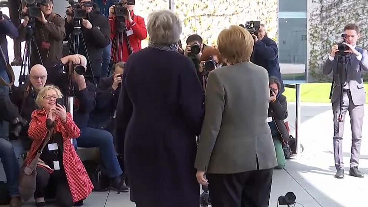 „Brexit“: Mays langer Weg zum kurzen Abschied – vor EU-Gipfel zu Merkel und Macron