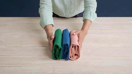 Cómo doblar camisetas con el método konmari de Marie Kondo