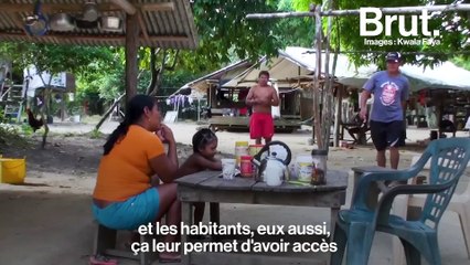 Cette association équipe des villageois en kits scolaires