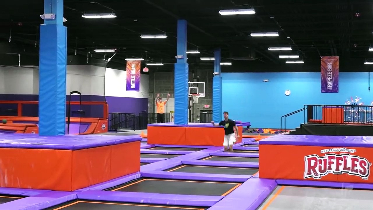 Epic Trick Shot Battle 3 | Dude Perfect