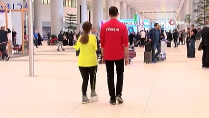 ABD'de Altın Madalya Kazanan Sümeyye Boyacı, Yurda Döndü