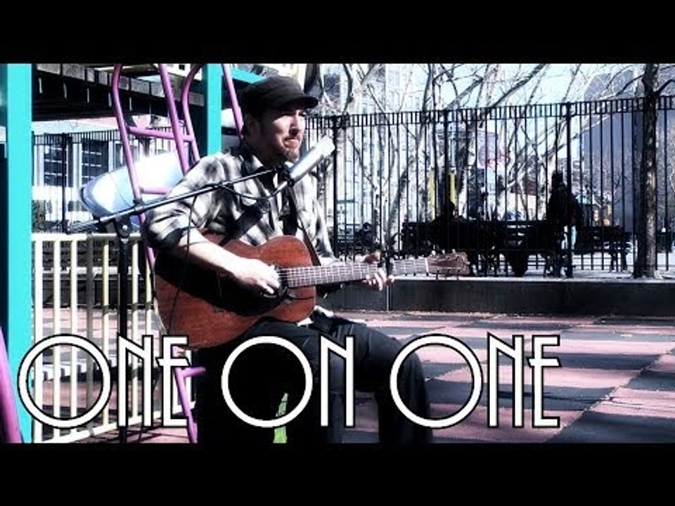 ONE ON ONE: Peter Mulvey - You Don't Have To Tell Me 04/09/14 New York City