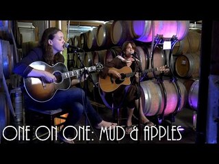 ONE ON ONE: Lucy Wainwright Roche & Suzzy Roche - Mud & Apples 9/19/16 City Winery New York