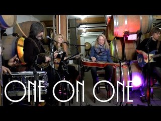 ONE ON ONE: Larry Campbell & Teresa Williams Feat. Cindy Cashdollar 1/18/17 City Winery New York