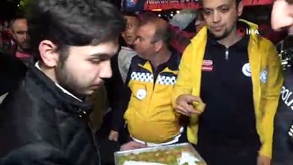 ‘Silahlı kavga’ ihbarına giden polislere sürpriz yaptılar
