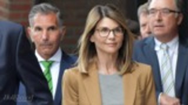 Lori Loughlin, Husband Mossimo Giannulli Indicted on New Charge of Money Laundering Conspiracy | THR News