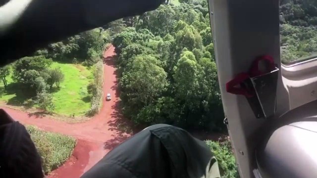 Imagens aéreas mostram perseguição a veículo carregado com cigarros