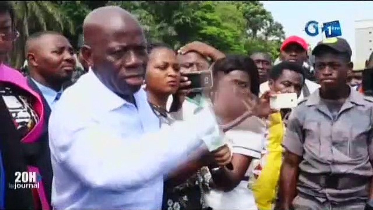 RTG - Le Ministre de l’éducation visite plusieurs établissements secondaire de Libreville