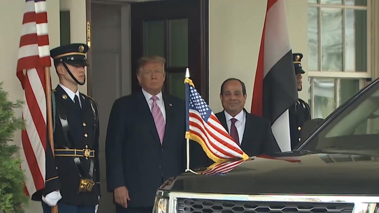 ترامب يستقبل السيسي في البيت الأبيض بحميمية