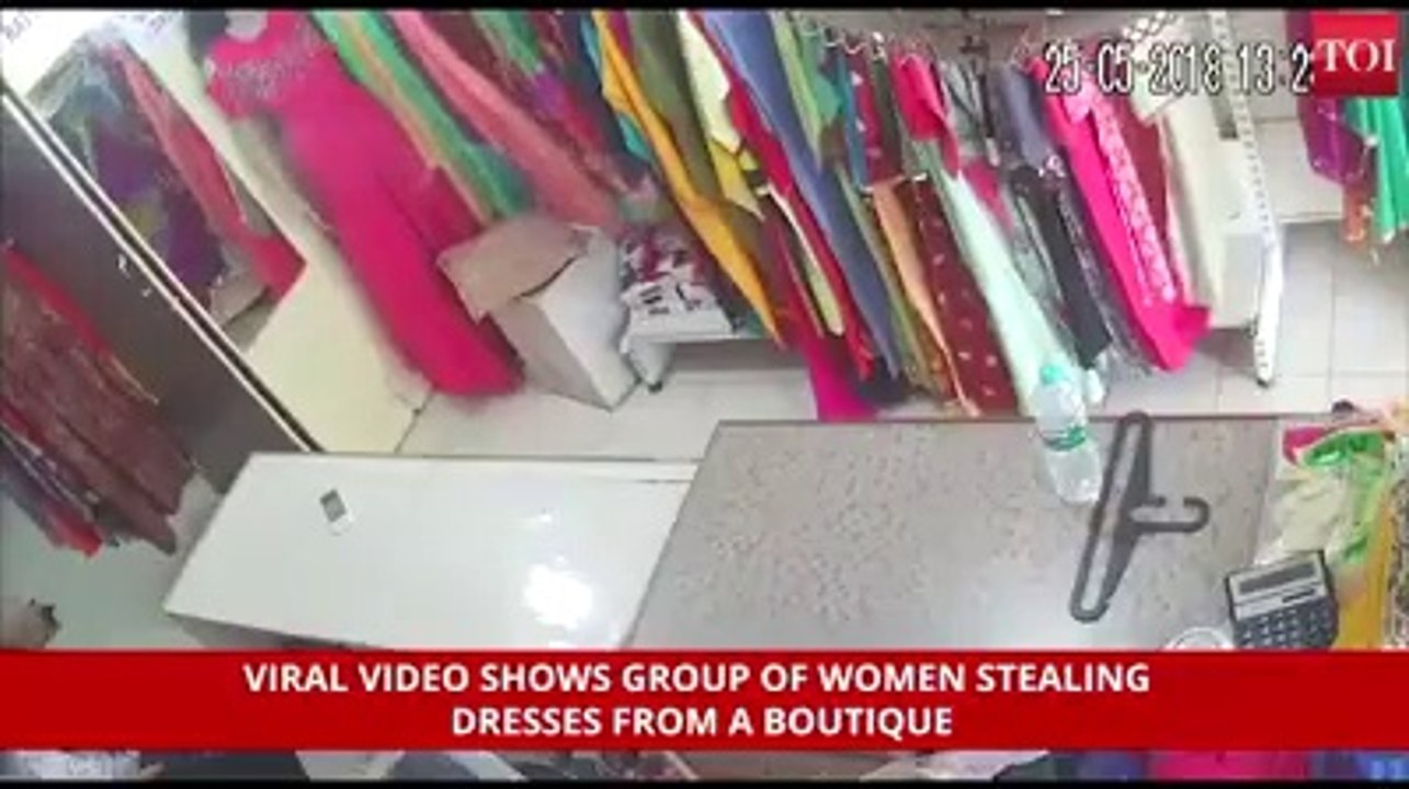 Indian Lady Thief Caught on Camera || What's Viral Today ||