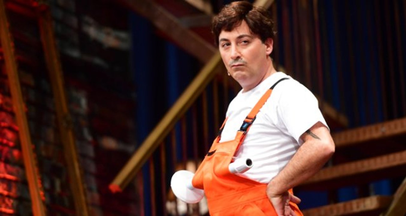 Oyuncu Tolga Çevik'ten İstanbul Oylarının Yeniden Sayılmasına İlginç Yorum