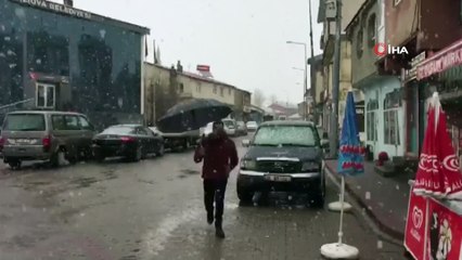 Baharın Gelmediği Karlıova'da Vatandaşlar Güne Karla Uyandı